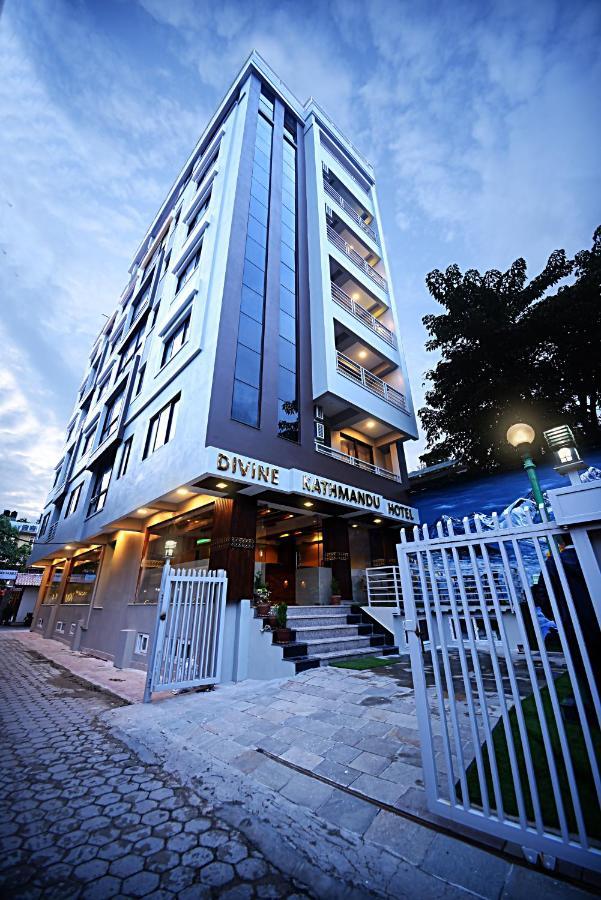 Divine Kathmandu Hotel Buitenkant foto