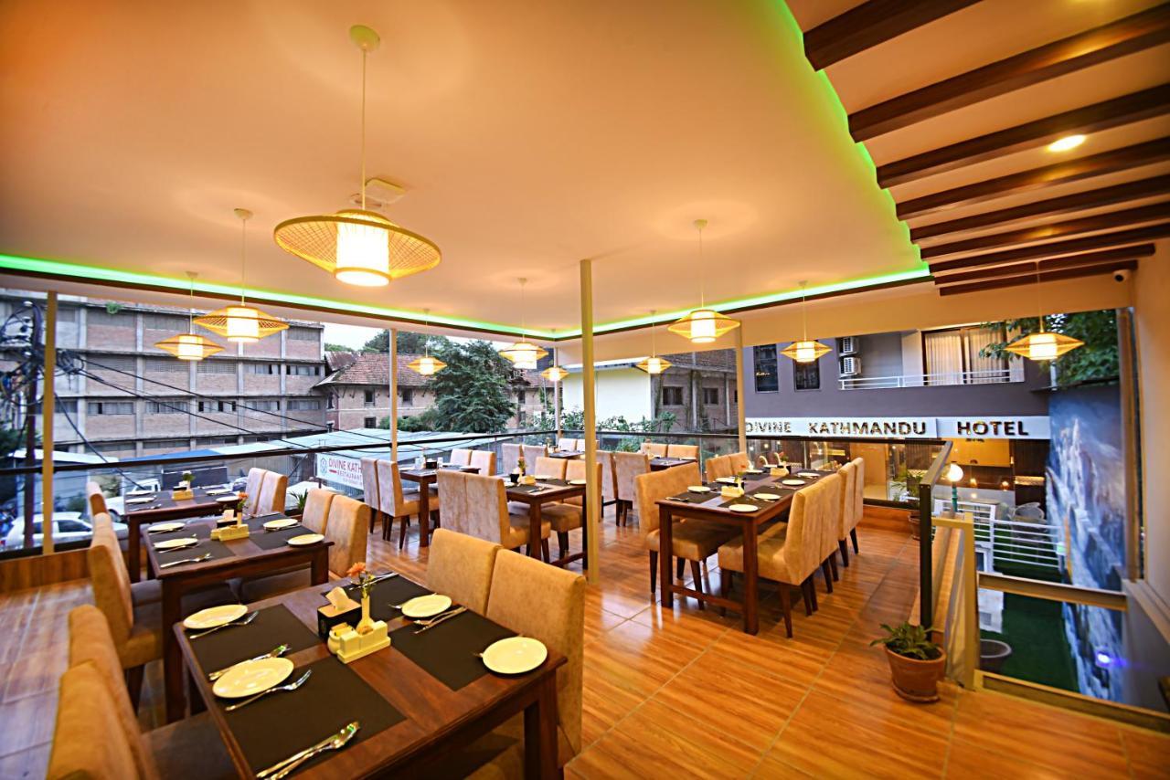 Divine Kathmandu Hotel Buitenkant foto